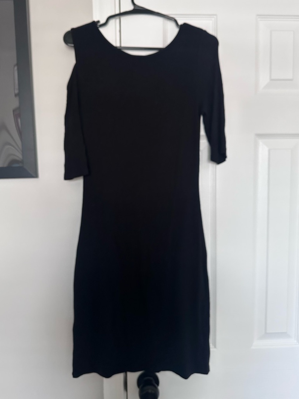Women's Black Cold-Shoulder Midi Dress